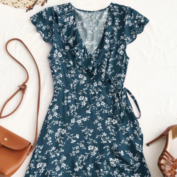 Dress - Picture 1 of 1